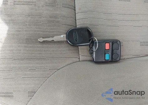 2010 Ford Focus из США, поврежденный, VIN 1FAHP3FNXAW171250